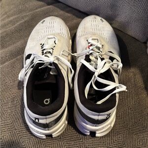 On Cloudmonster 2 Women’s White Athletic Shoes size 8.5 A00506